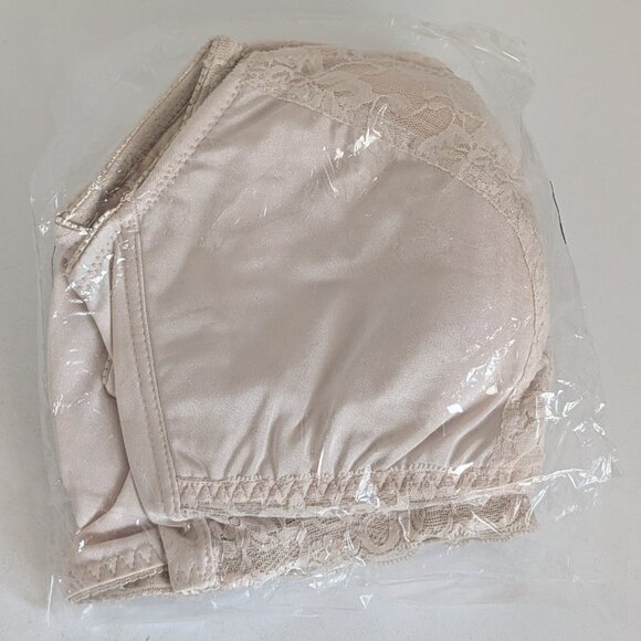 Rhonda Shear Classic Pin-Up Lace Wire Free Leisure Bra with Pads 672P Beige XL - Picture 2 of 11